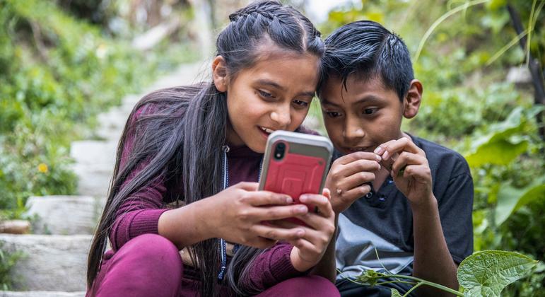 Cyberbullying a top concern on Safer Internet Day | UN News – SDGs