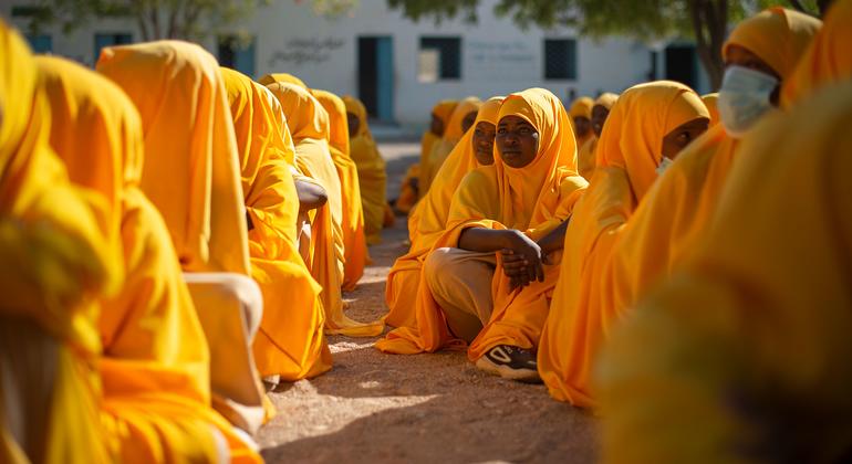 Daughters of Somalia, a continuous pledge to end female genital mutilation | UN News – women
