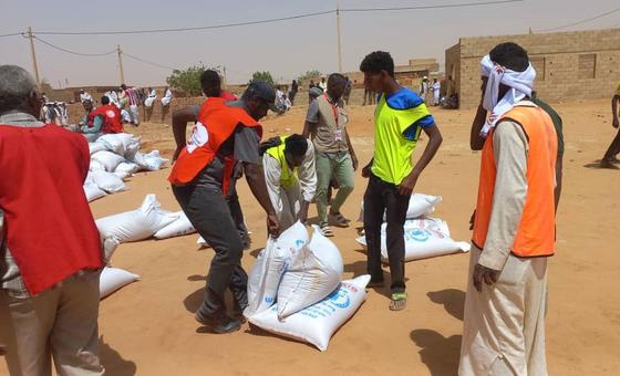UN humanitarians complete first food distribution in Khartoum as hunger, threats to children intensify | UN News – Global perspective Human stories